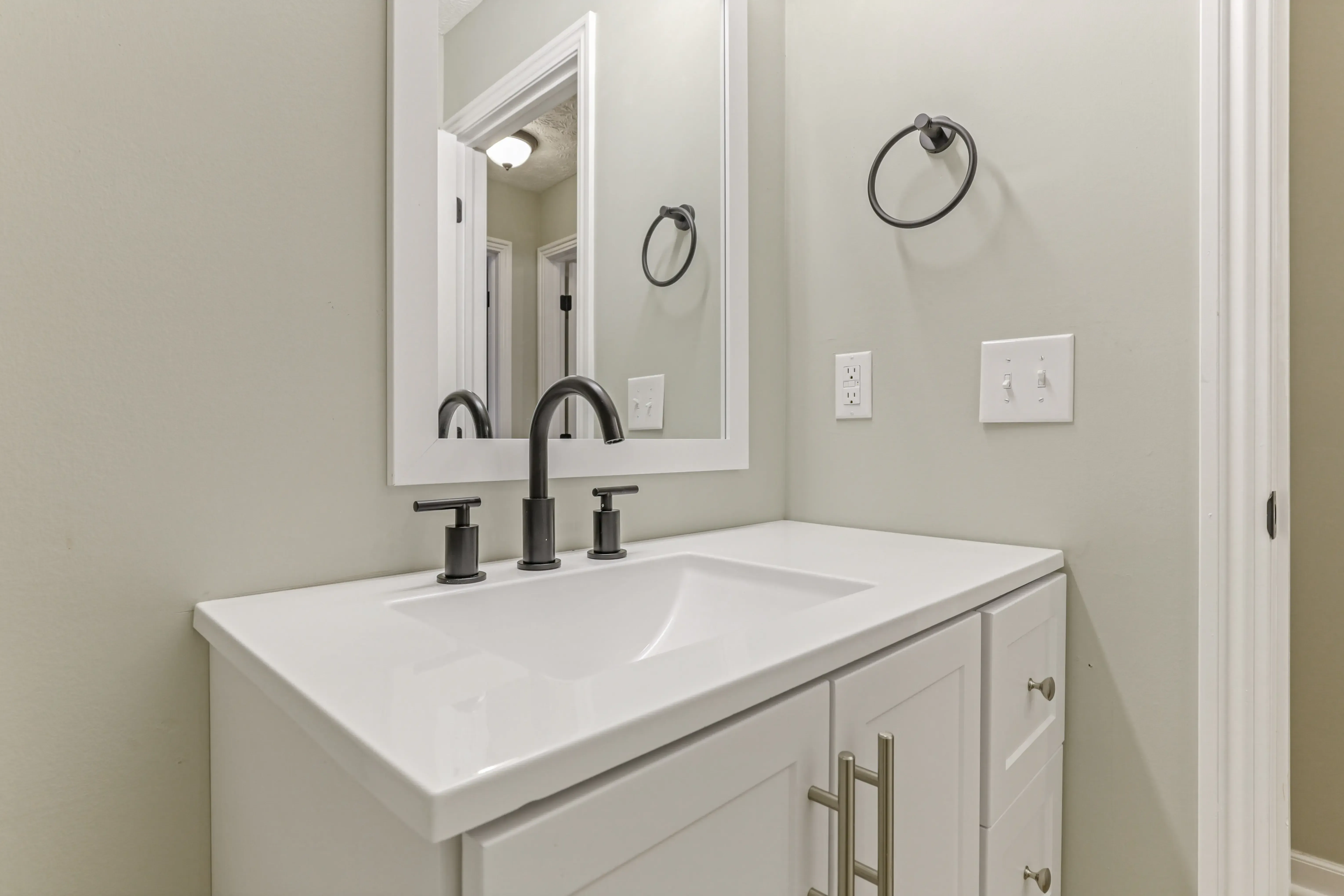 Guest Bathroom Update - Image 4